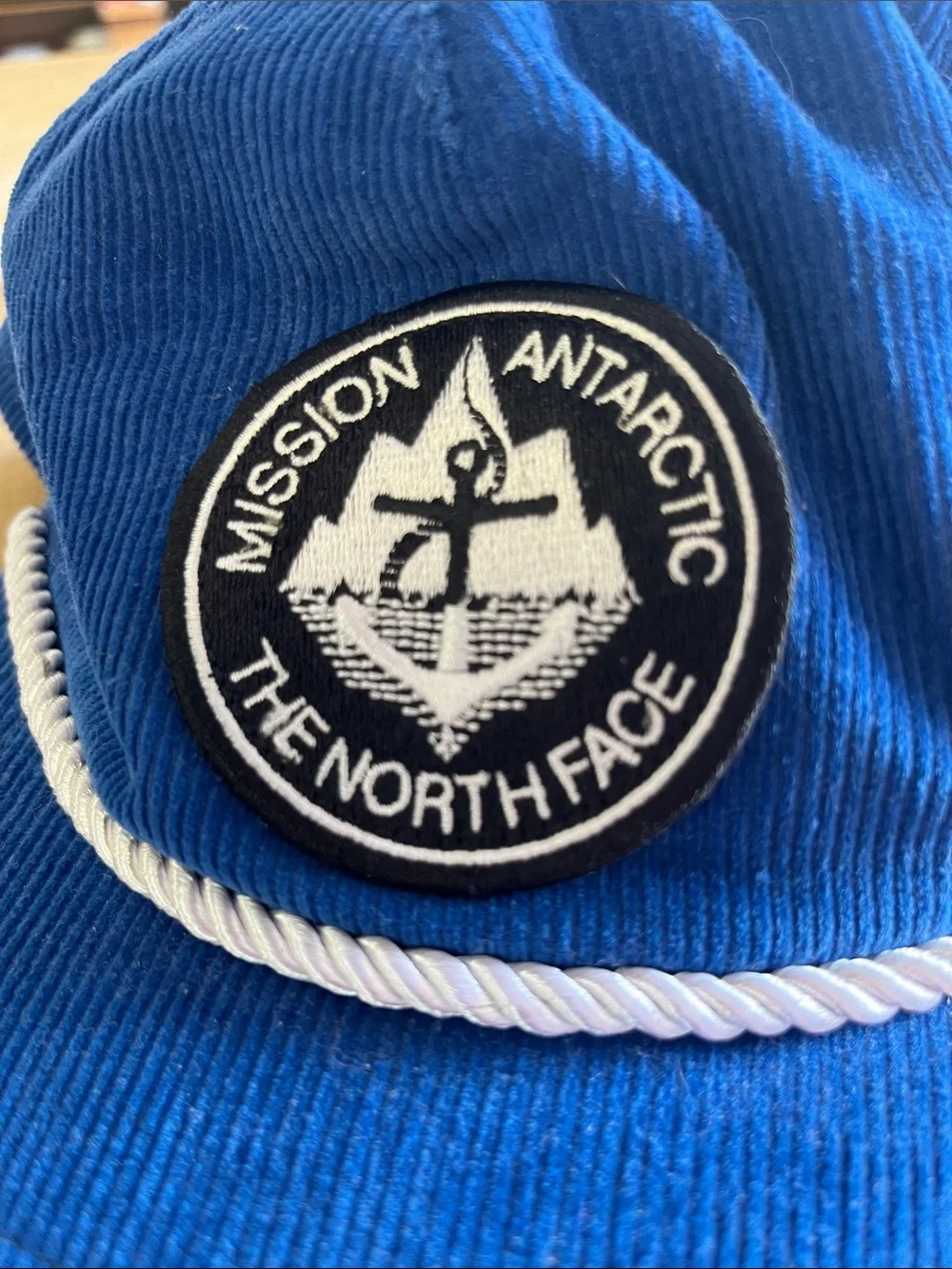 The North Face Mission Antarctic Corduroy Cap with White Rope Band